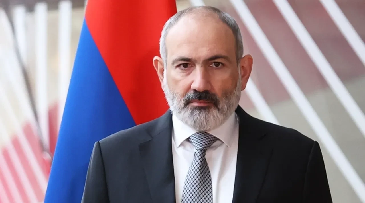 Ermenistan sandık başında: Başbakan Nikol Paşinyan'ın partisi ilk sonuçlara göre seçimi lider götürüyor