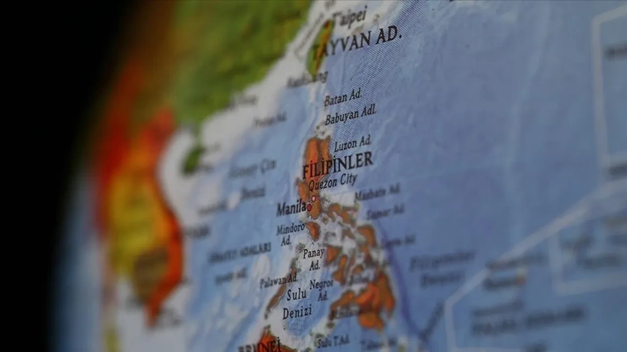 Filipinler'de 7,8 büyüklüğünde deprem! Tsunami alarmı verildi