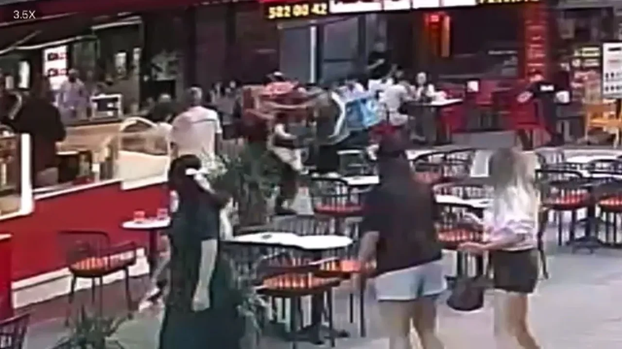 Polisten kaçan şüpheliyi tek yumrukla durdurdu