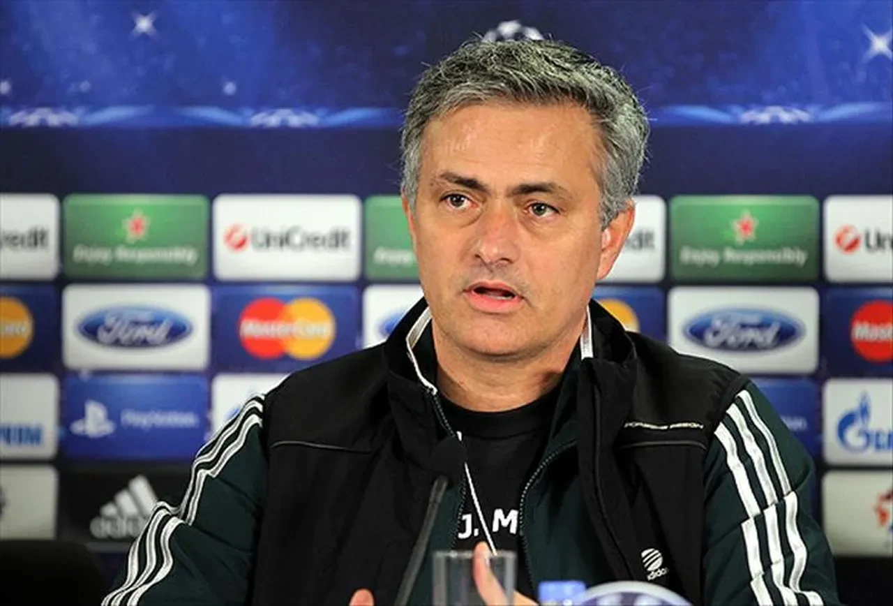 Real Madrid'de başkan Perez, Mourinho'yu açıkladı