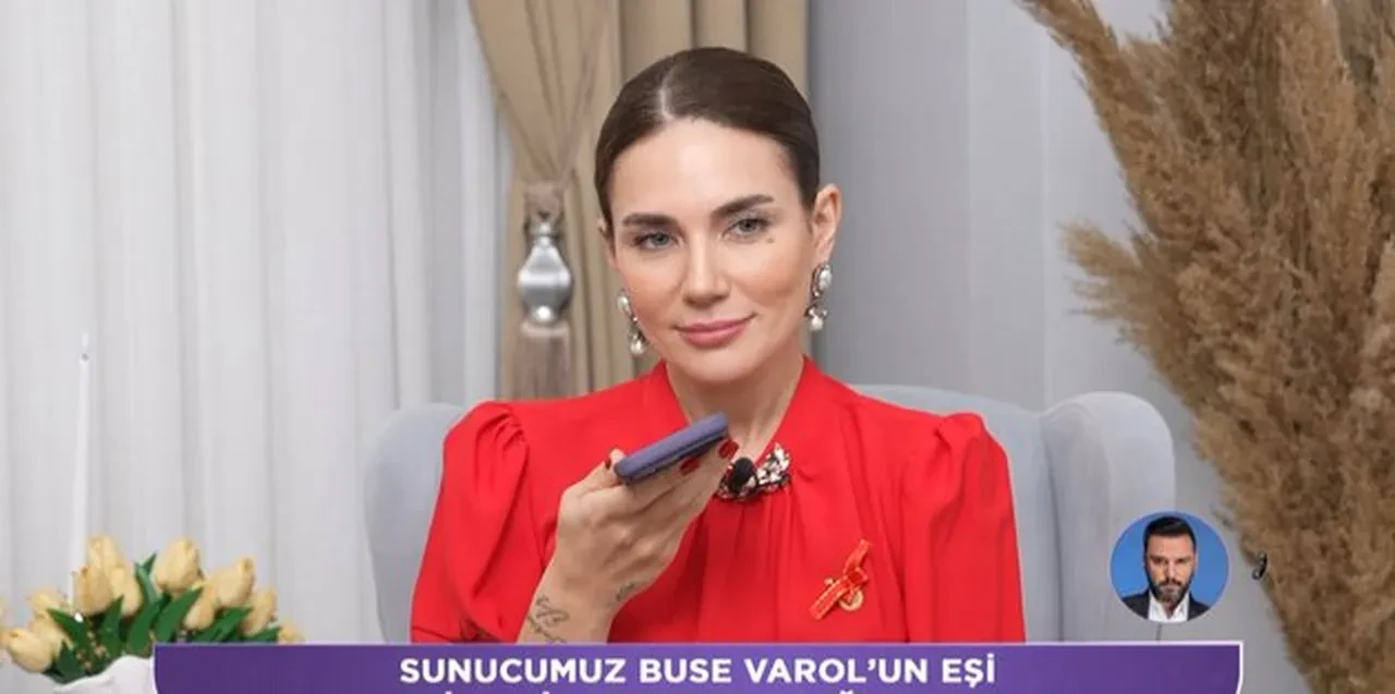 Buse Varol'u korkutan kaza! 'Görünmez kaza' diyerek, direksiyon başında duyurdu