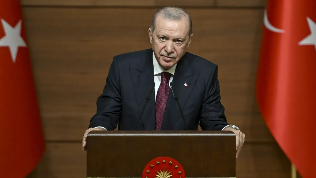 Cumhurbaşkanı Erdoğan'dan yapay zeka ve siber uyarısı: Savaş meydanında kritik rol oynuyorlar