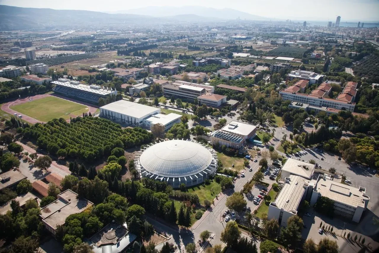 Ege Üniversitesi'nde ihale operasyonu! 3 milyar TL'lik kamu zararı: Çok sayıda gözaltı var