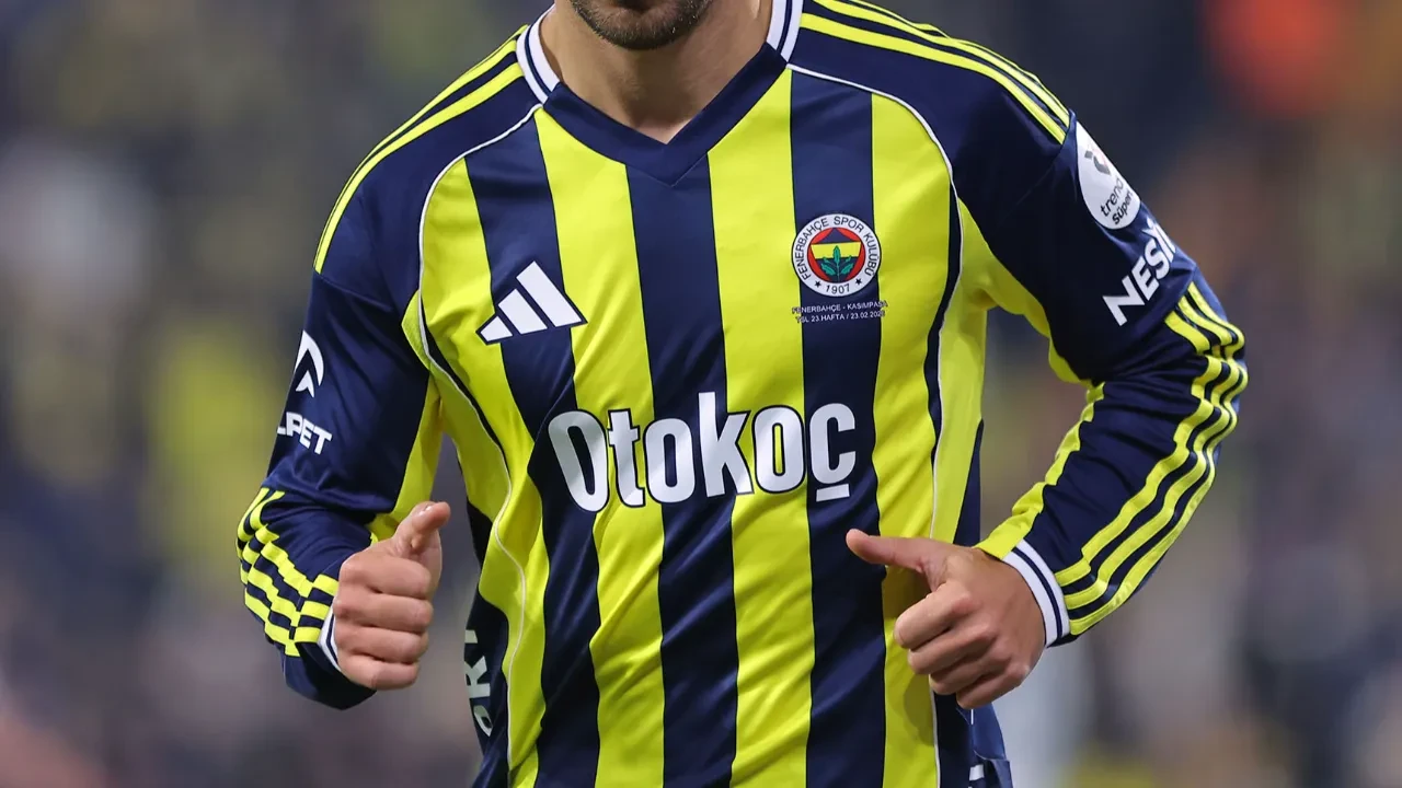 Fenerbahçe'de yıldız isimden ayrılık isteği! Sarı-lacivertli taraftarın sevgilisi olmuştu
