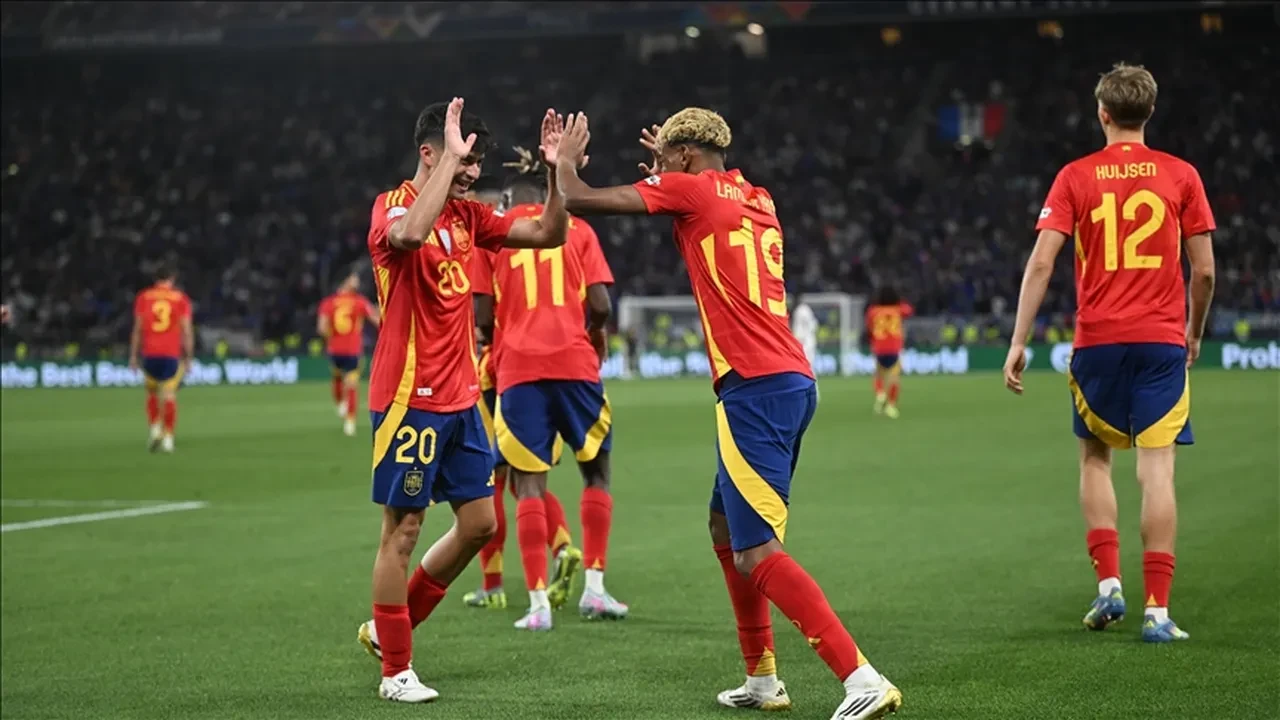 İspanya Peru hangi kanalda? CANLI maç yayını başlıyor