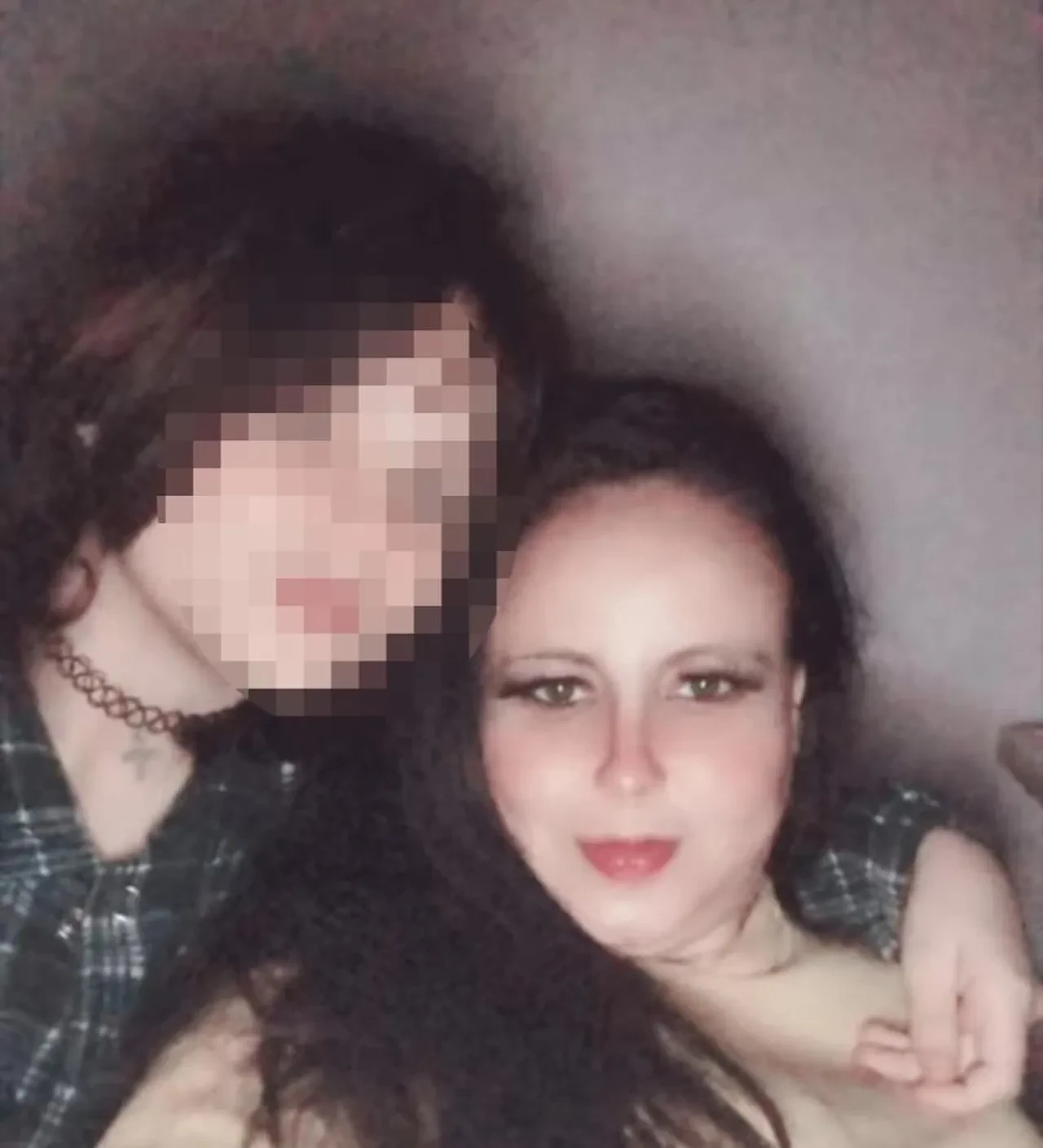 İzmir'de eski eş kezzapla öldürdü! Annesini korumaya çalışan 13 yaşındaki çocuk ağır yaralandı