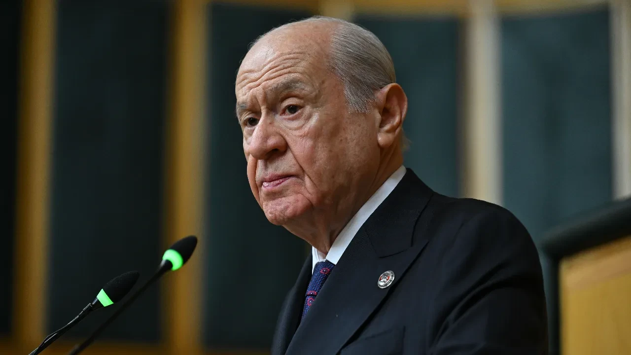 MHP lideri Devlet Bahçeli'den Özgür Özel'e kürsüden çağrı! 'Keskin sirke küpüne zarar verir' 