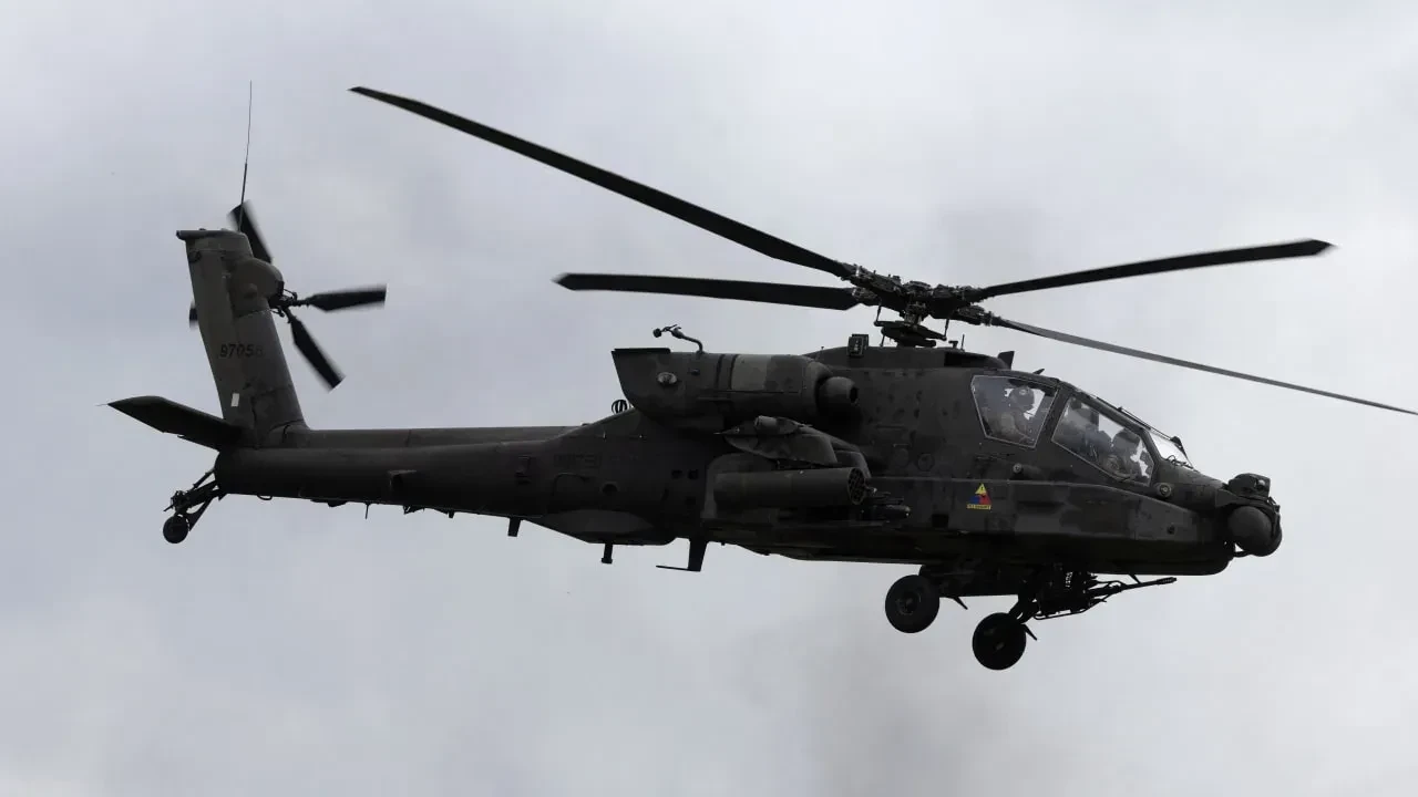 Savaşta bir ilk! ABD ordusuna ait Apache helikopteri Hürmüz Boğazı'nda düştü
