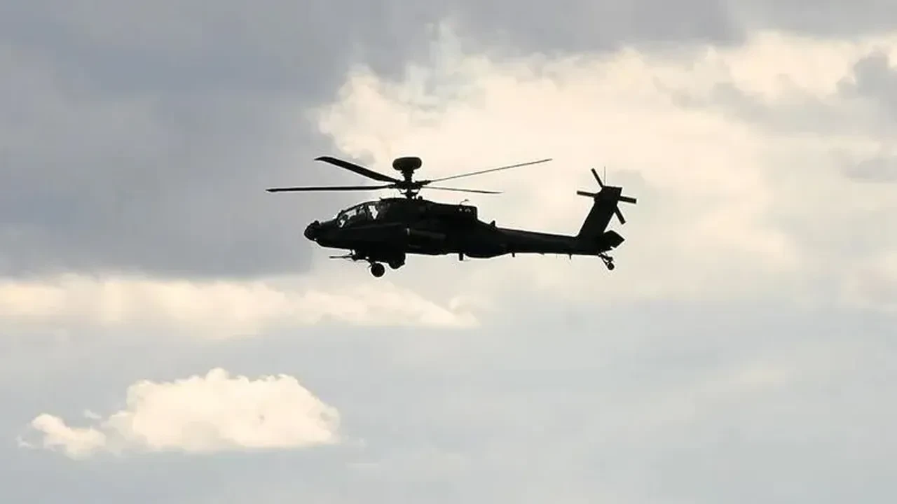 ABD ordusuna ait helikopter Umman Denizi'ne acil iniş yaptı! 1 kişi aranıyor