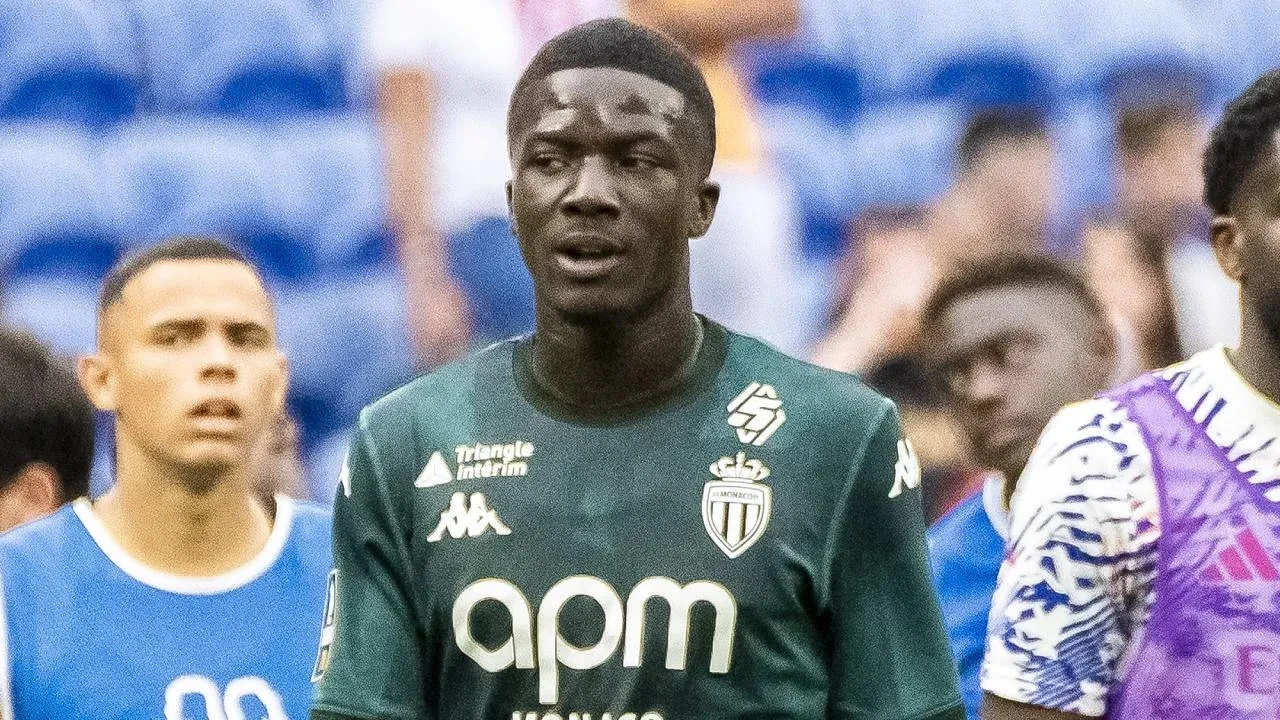 Beşiktaş, Ouattara transferini duyurdu! Fransız oyuncu İstanbul'a geliyor