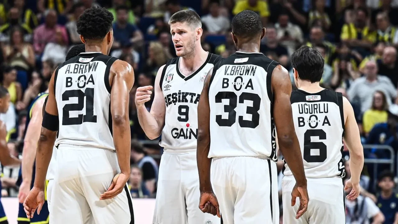 Beşiktaş yıldız oyuncusuna veda etti! Ayrılıkla ilgili paylaşım geldi