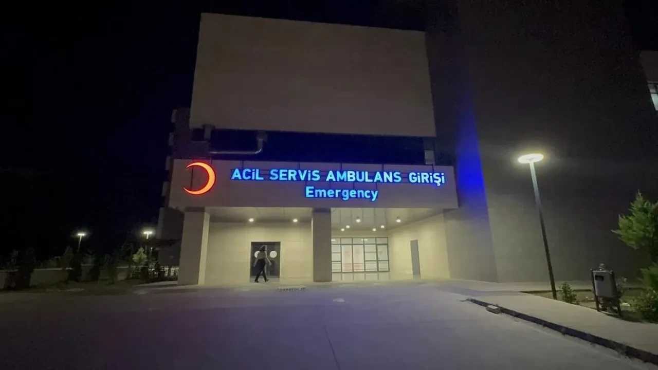 Marmaris açıklarında can pazarı! Göçmen botu battı: 1 ölü, 2 kişi aranıyor