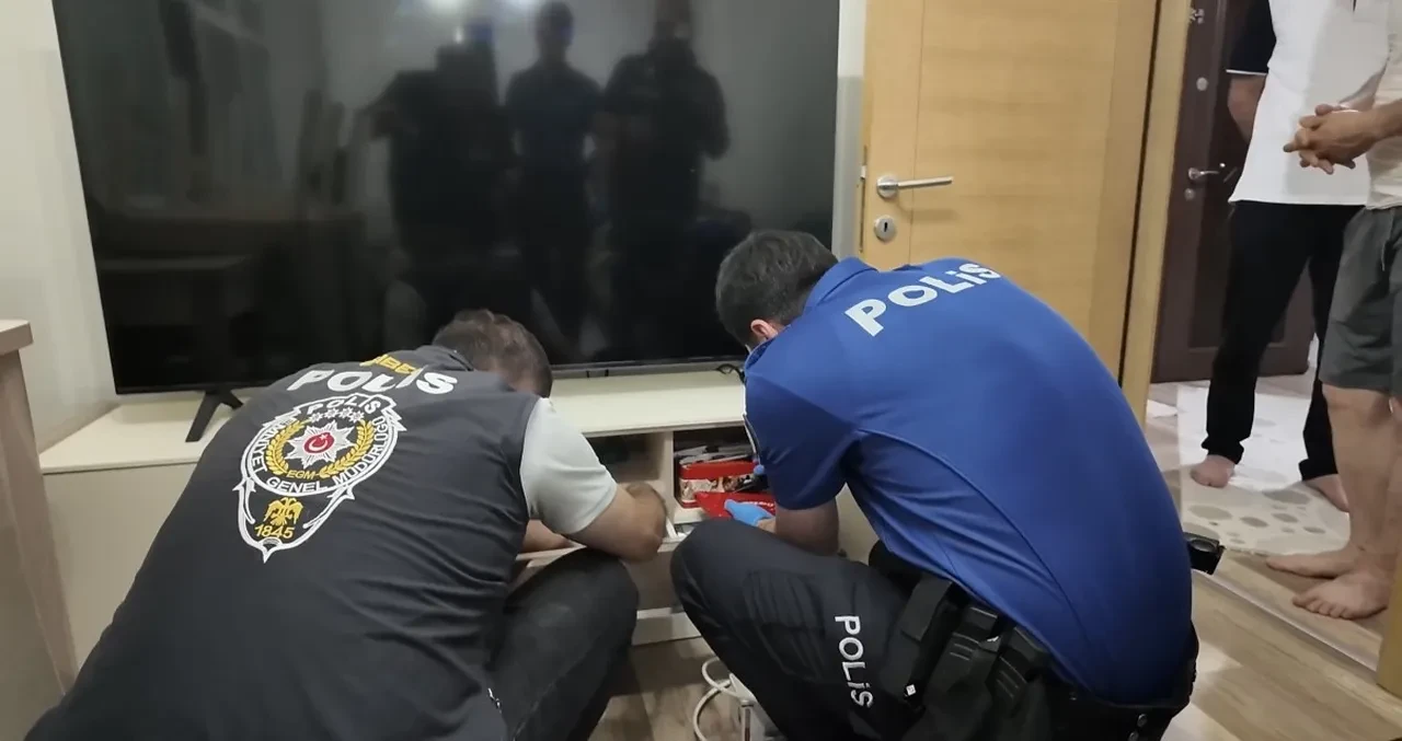Paravan şirketlerle büyük vurgun! 3 ayda tam 6.6 milyar TL para trafiği: Çok sayıda gözaltı var