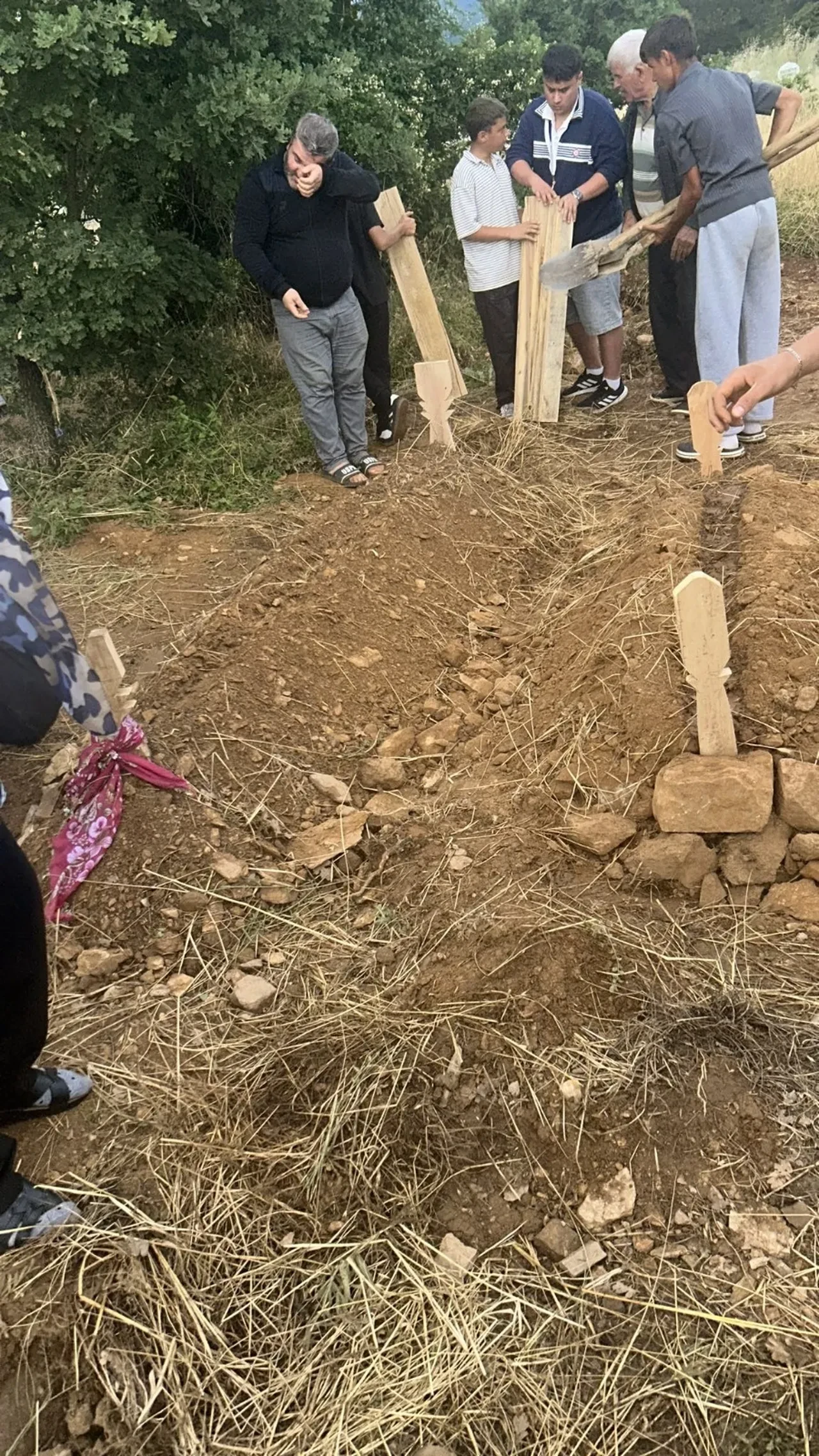 Anne ve kızı aynı mezarlıkta yan yana: Öykü’den de acı haber geldi
