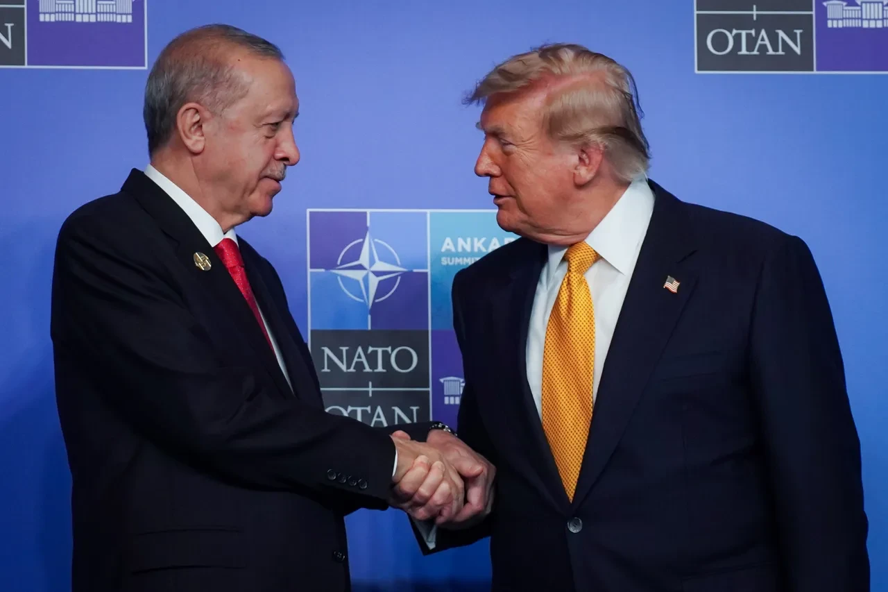 Dünya bunu konuşuyor! Cumhurbaşkanı Erdoğan'ın NATO liderlerine silah hediyesinin ardındaki diplomatik ve tarihi şifreler!