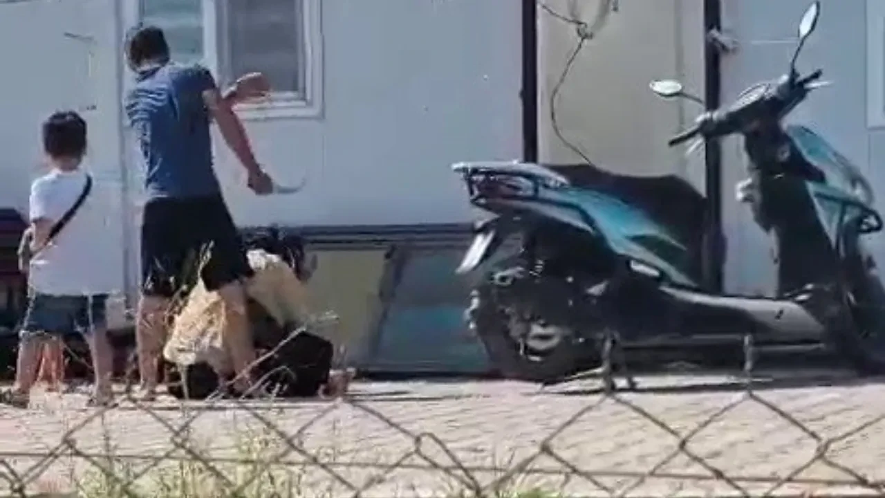Evlatlarının gözü önünde eşinden bıçakla dayak yemişti, şikayetçi olmadı