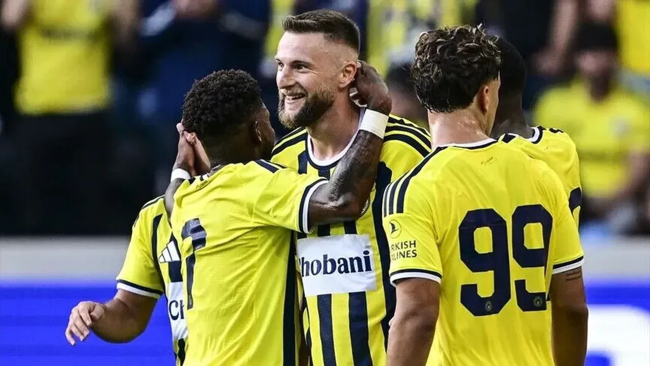 Fenerbahçe Pogon Szczecin maçı hangi kanalda? Hazırlık maçı şifresiz kanalda yayınlanacak