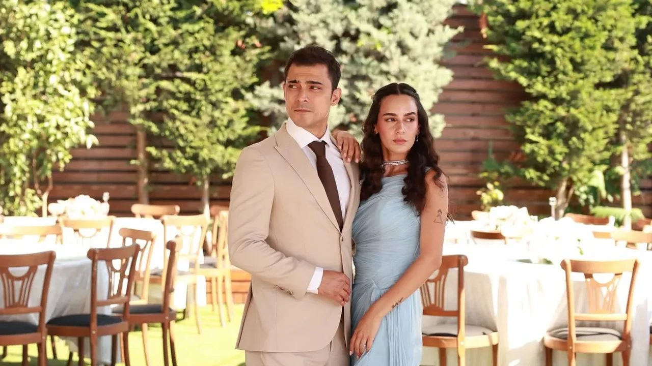 Güller ve Günahlar'ın Mustafa'sı Doğaç Yıldız evlilik yolunda ilk adımı attı! Mutlu anlarını sosyal medyada paylaştı