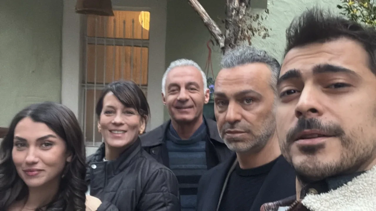 Güller ve Günahlar'ın Mustafa'sı Doğaç Yıldız evlilik yolunda ilk adımı attı! Mutlu anlarını sosyal medyada paylaştı