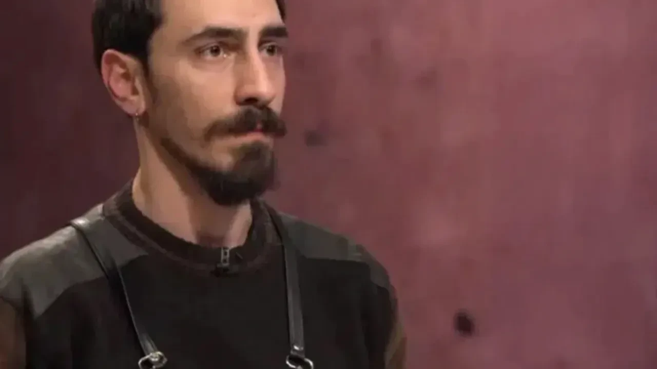 MasterChef’te bir üst tura çıkan Tolgahan Özden kimdir, ne iş yapıyor? MasterChef’te rakiplerini eleyen Tolgahan Özden aslen nereli?