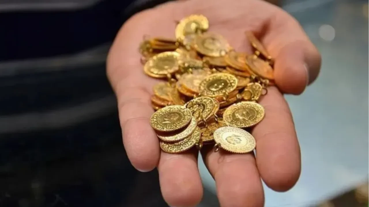 11 Temmuz 2026 altın fiyatları | Altın fiyatlarında ibre bir aşağı bir yukarı! İşte gram altın, çeyrek altın son durum