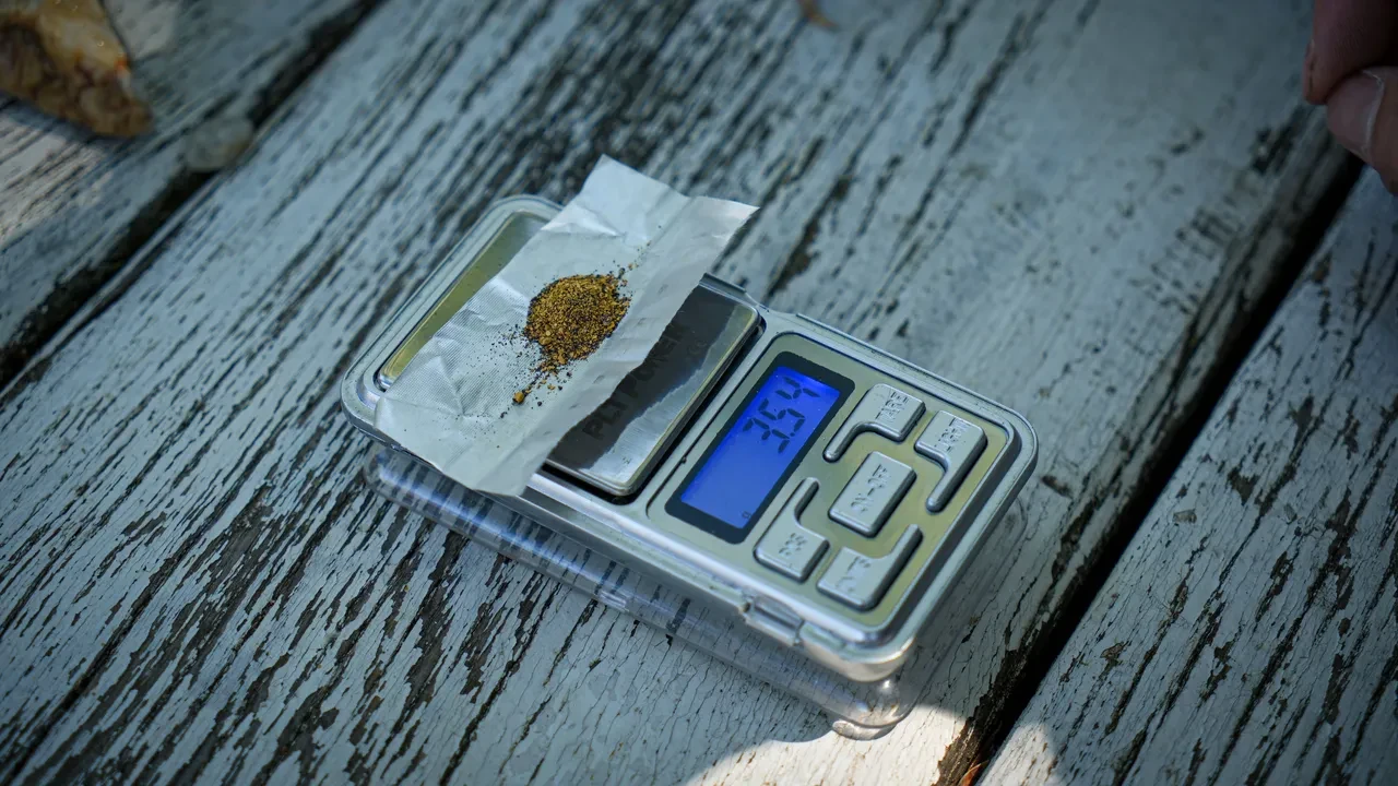 Derelerden resmen servet akıyor! Günde 20 gram altın buluyorlar