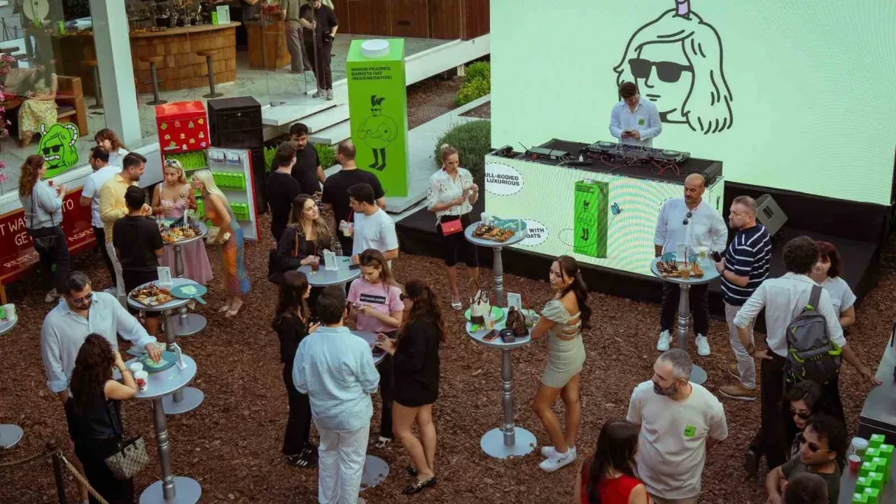 Espressolab’den Minor Figures iş birliğine özel lansman
