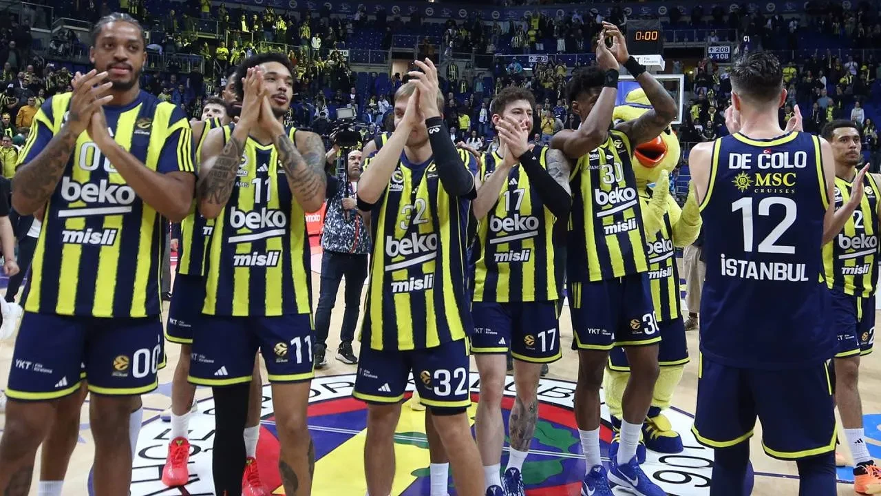Fenerbahçe'de önemli ayrılık! Geçtiğimiz sezon takıma katılmıştı, macerası 1 yıl sürdü