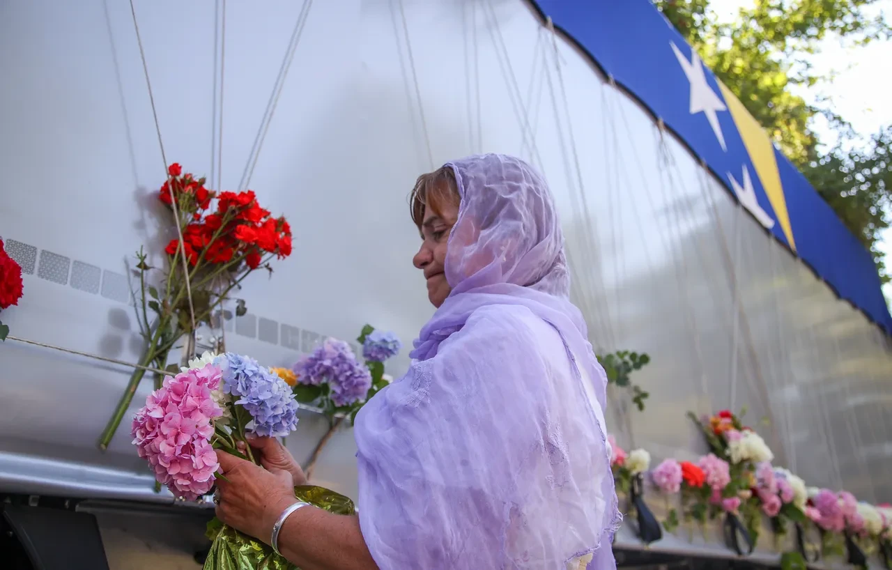 Tüm dünyanın gözü önünde yaşandı! Srebrenitsa Soykırımı’nın üzerinden 31 yıl geçti: Binlerce şehit anılıyor