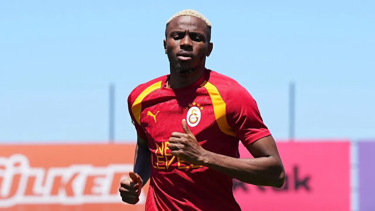 Victor Osimhen antrenmanlara başladı! Galatasaray hazırlıklarını sürdürüyor