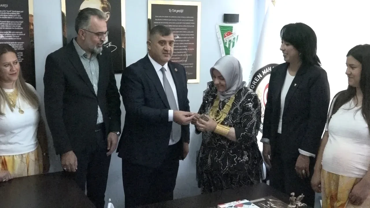 23 Nisan'a rakip çıktı: Bursa'da bu köyde yönetimi bir günlüğüne kadınlara devrettiler