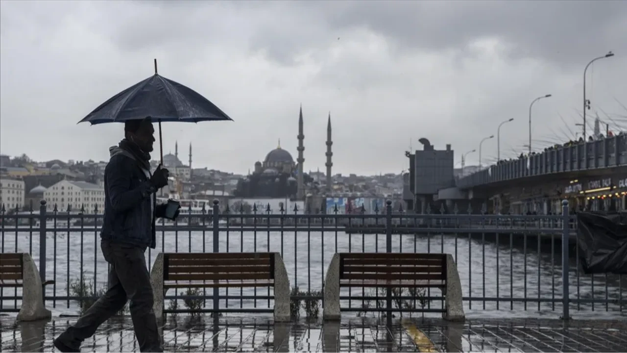 AKOM’dan İstanbul için sağanak yağış uyarısı! Şemsiyeleri hazırlayın, Salı günü geliyor