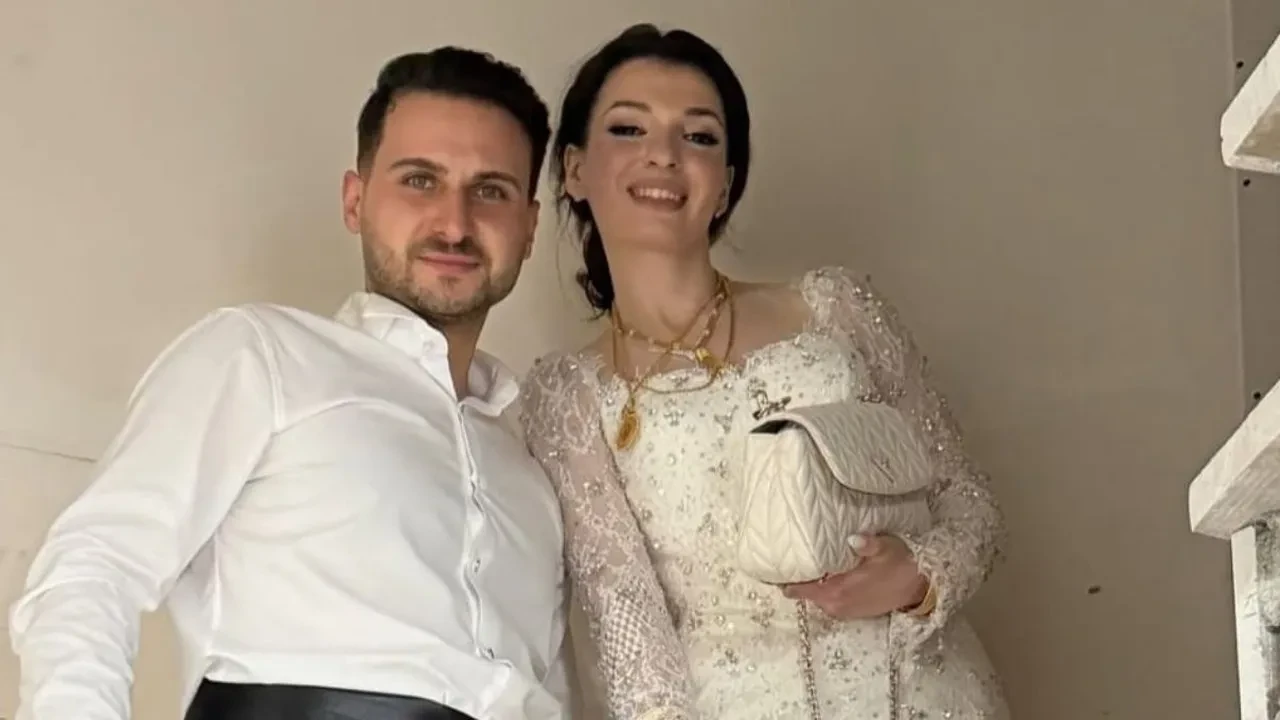 Kadir Ezildi’nin annesi yeni gelinine tonlarca altın taktı! Kuyumcu dükkânı getirdiler resmen