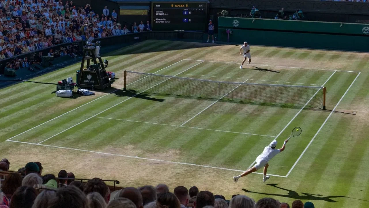 Wimbledon'da erkeklerde şampiyon Jannik Sinner! Alexender Zverev'i 3-1 yendi