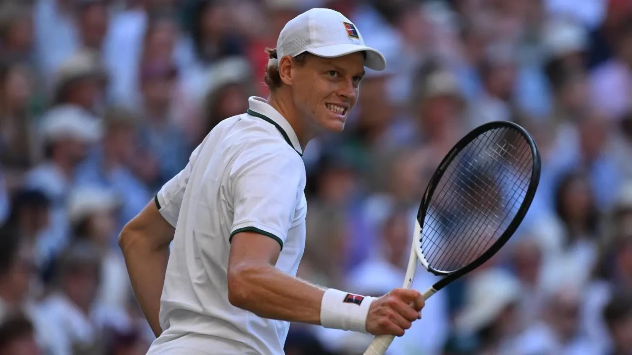 Wimbledon'da erkeklerde şampiyon Jannik Sinner! Alexender Zverev'i 3-1 yendi