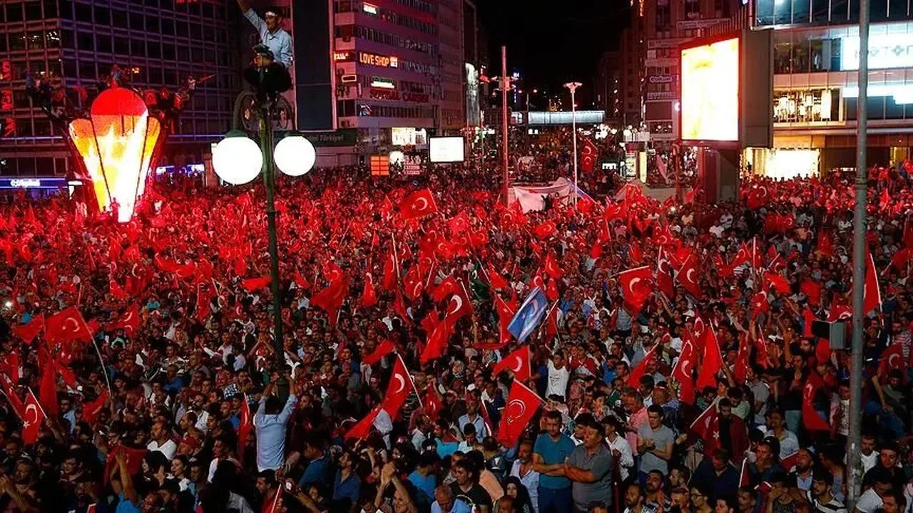 İlk günden beri hakikatin sesi: İhlas Medya’nın 15 Temmuz hafızası