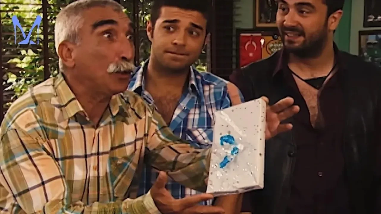 Balamir Emren'den Akasya Durağı dizisindeki rol arkadaşı Melek Baykal hakkında şoke eden açıklama! "Onu görünce enerjim düşerdi"