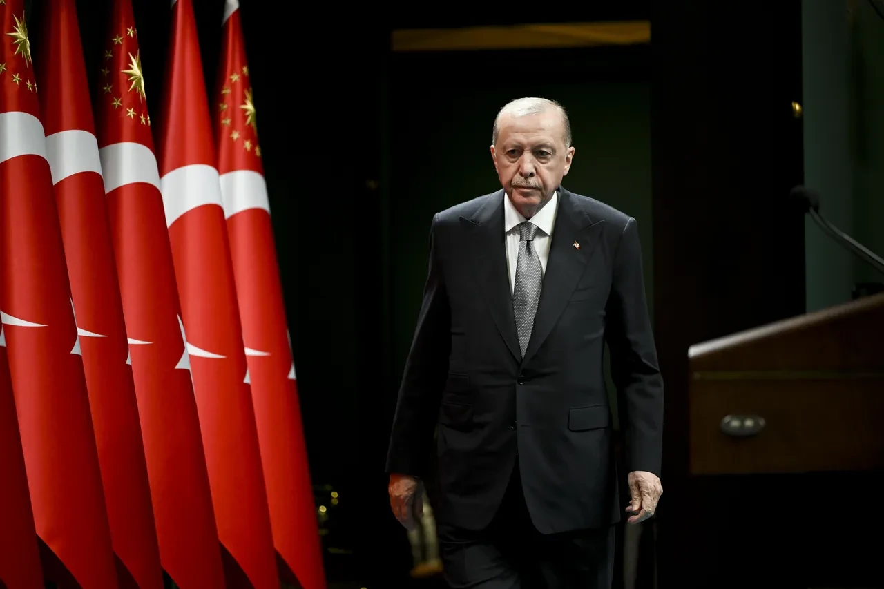 Cumhurbaşkanı Erdoğan'dan kabine sonrası önemli mesajlar: 1 trilyon TL'lik dev kredi müjdesini duyurdu