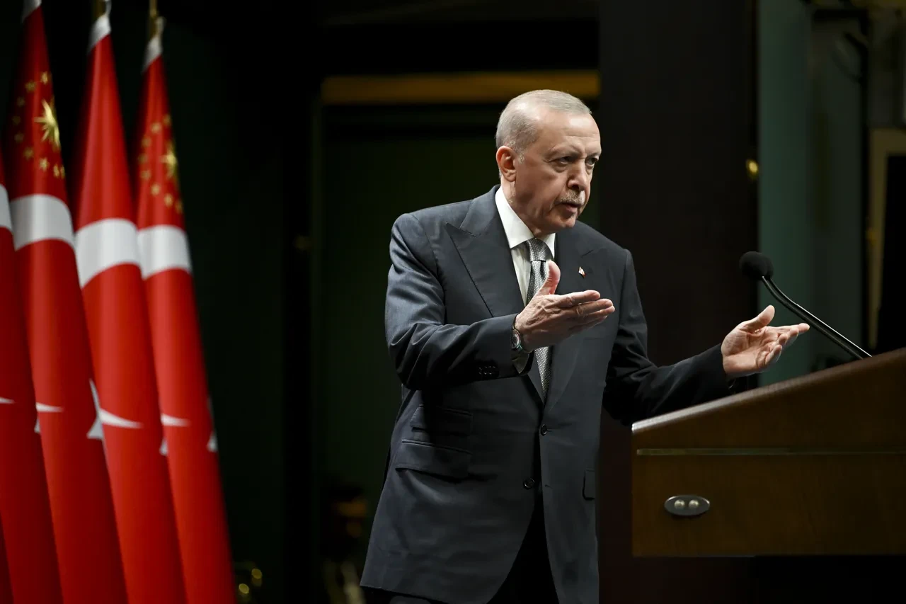 Cumhurbaşkanı Erdoğan'dan kabine sonrası önemli mesajlar: 1 trilyon TL'lik dev kredi müjdesini duyurdu