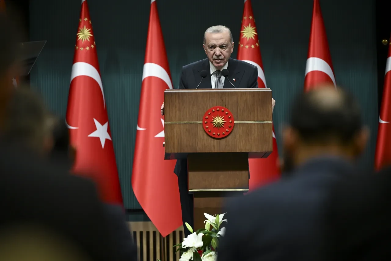 Cumhurbaşkanı Erdoğan'dan kabine sonrası önemli mesajlar: 1 trilyon TL'lik dev kredi müjdesini duyurdu
