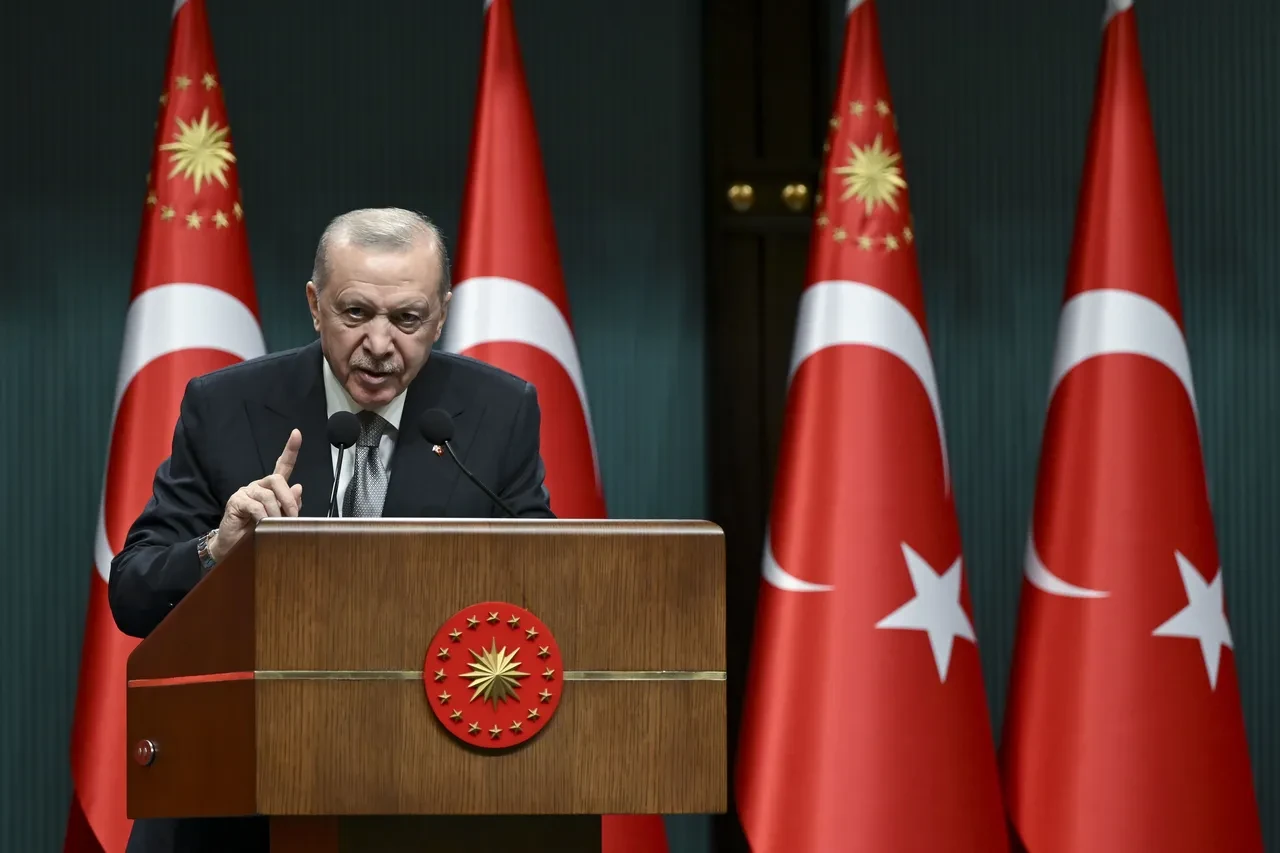 Cumhurbaşkanı Erdoğan'dan kabine sonrası önemli mesajlar: 1 trilyon TL'lik dev kredi müjdesini duyurdu