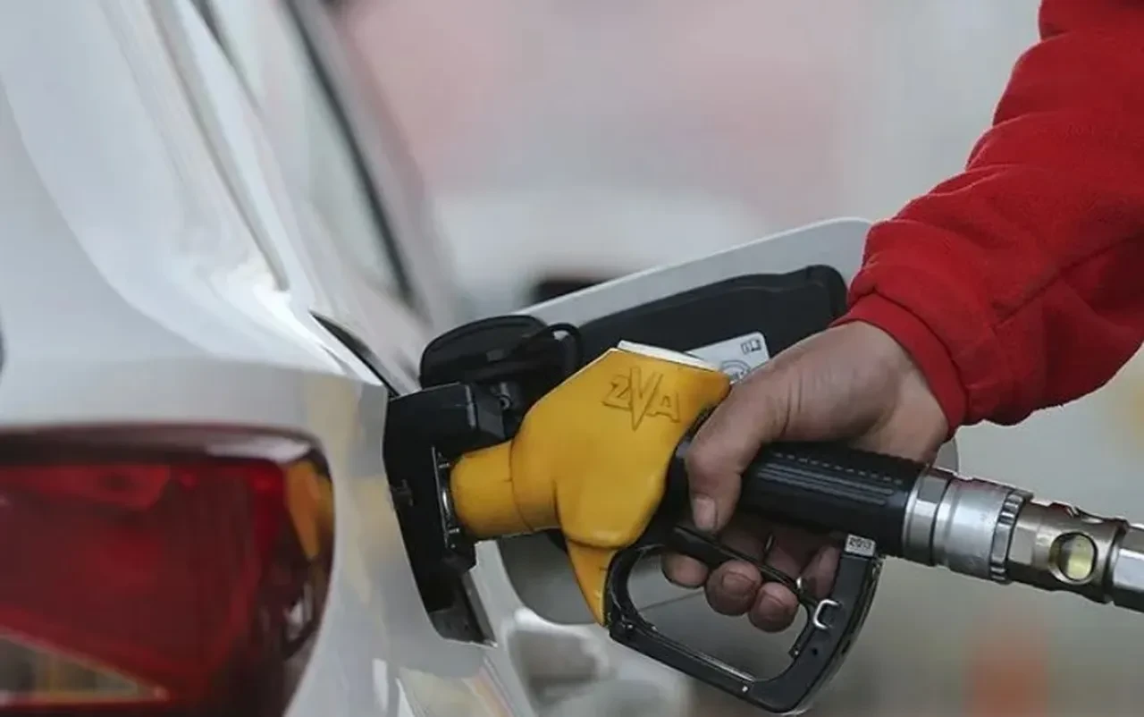 Petrol yine ateşlendi! Fiyatlar yine yükselişe geçti