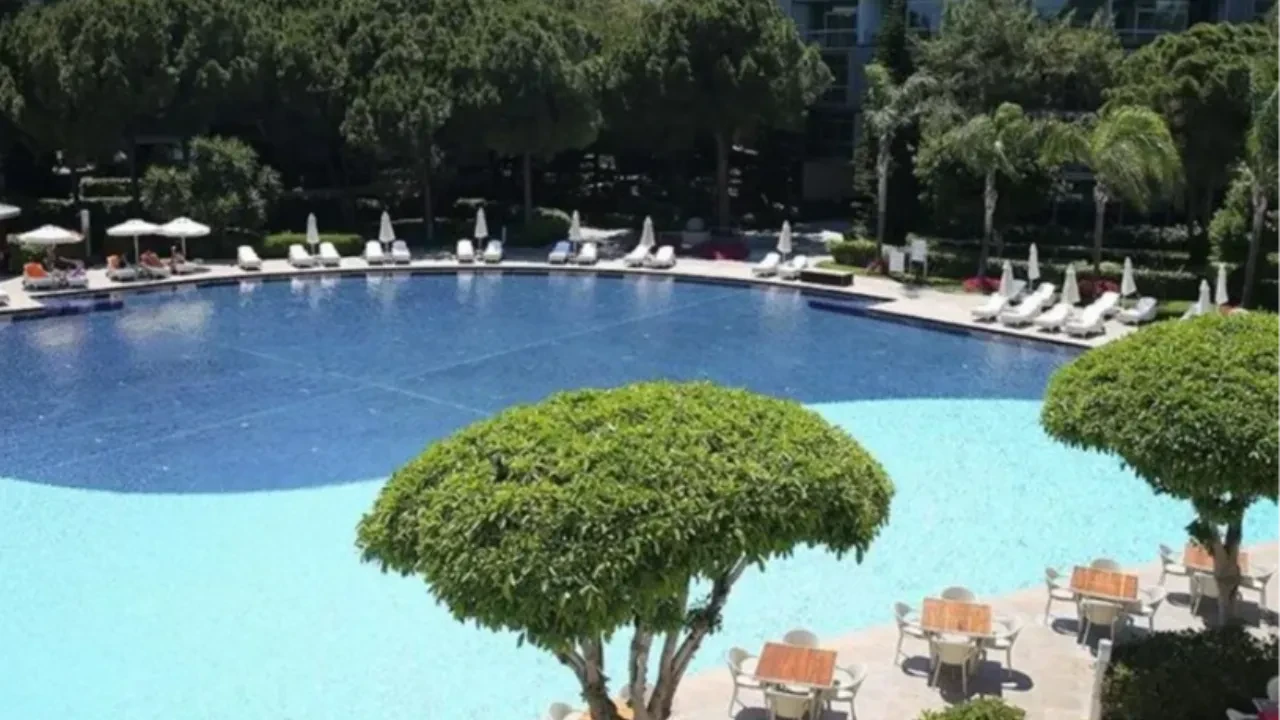 Tatil faciaya dönüştü: 8 yaşındaki Erdem çocuk havuzunda hayatını kaybetti, tutuklamalar var