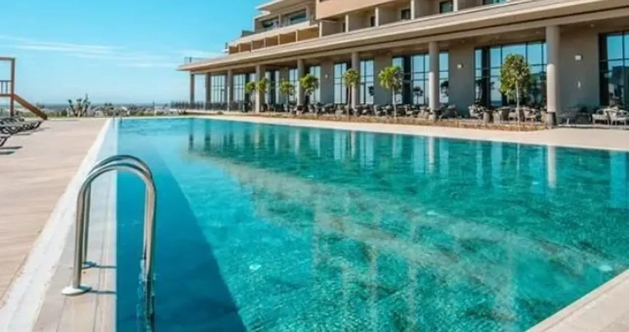 Tatil faciaya dönüştü: 8 yaşındaki Erdem çocuk havuzunda hayatını kaybetti, tutuklamalar var