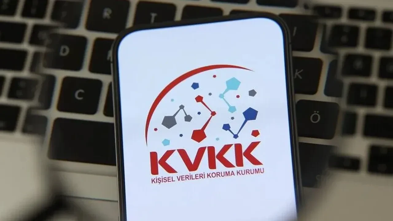 Telefonunuza gelen mesajlara dikkat! İzinsiz SMS pahalıya patladı: Tam 1 milyon lira ceza yazıldı