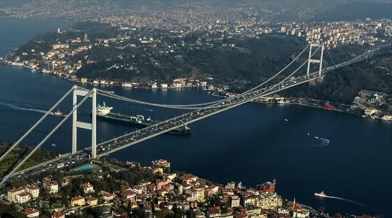 15 Temmuz'da Toplu Taşıma ve Köprüler Ücretsiz mi? 15 Temmuz ücretsiz köprü ve otoyolları listesi