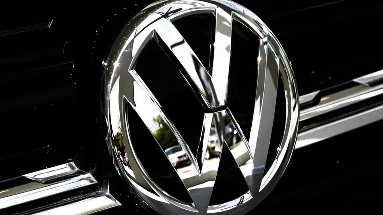 Alman otomotiv devinde deprem! Volkswagen 100 bin kişiyi işten çıkaracak