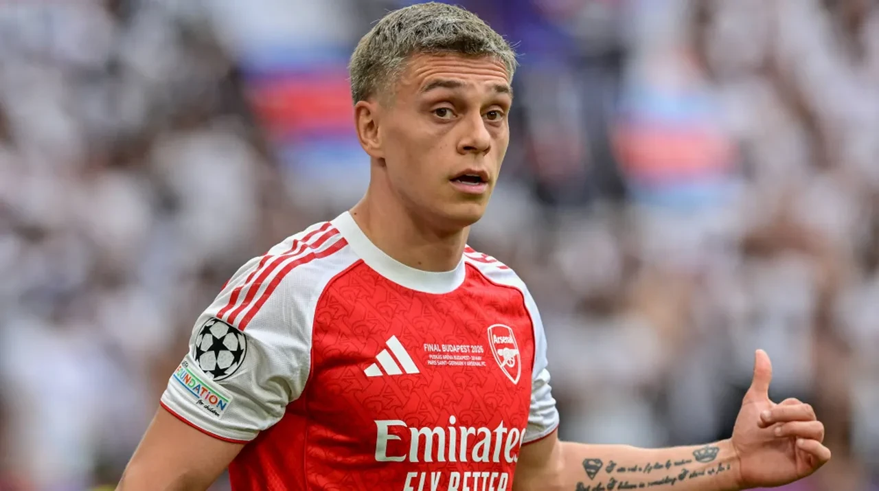 Beşiktaş, Leandro Trossard transferinde mutlu sona ulaştı! Yıldız isim resmen açıklandı