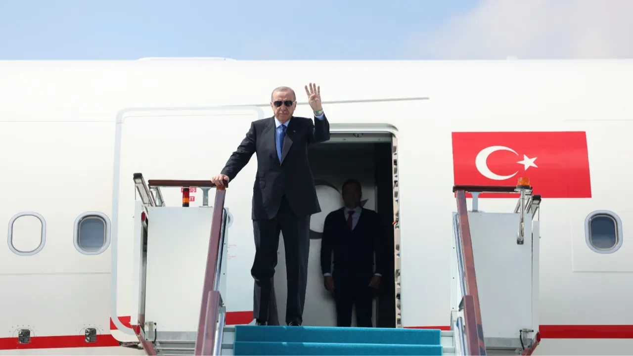 Cumhurbaşkanı Erdoğan Katar'a gitti 