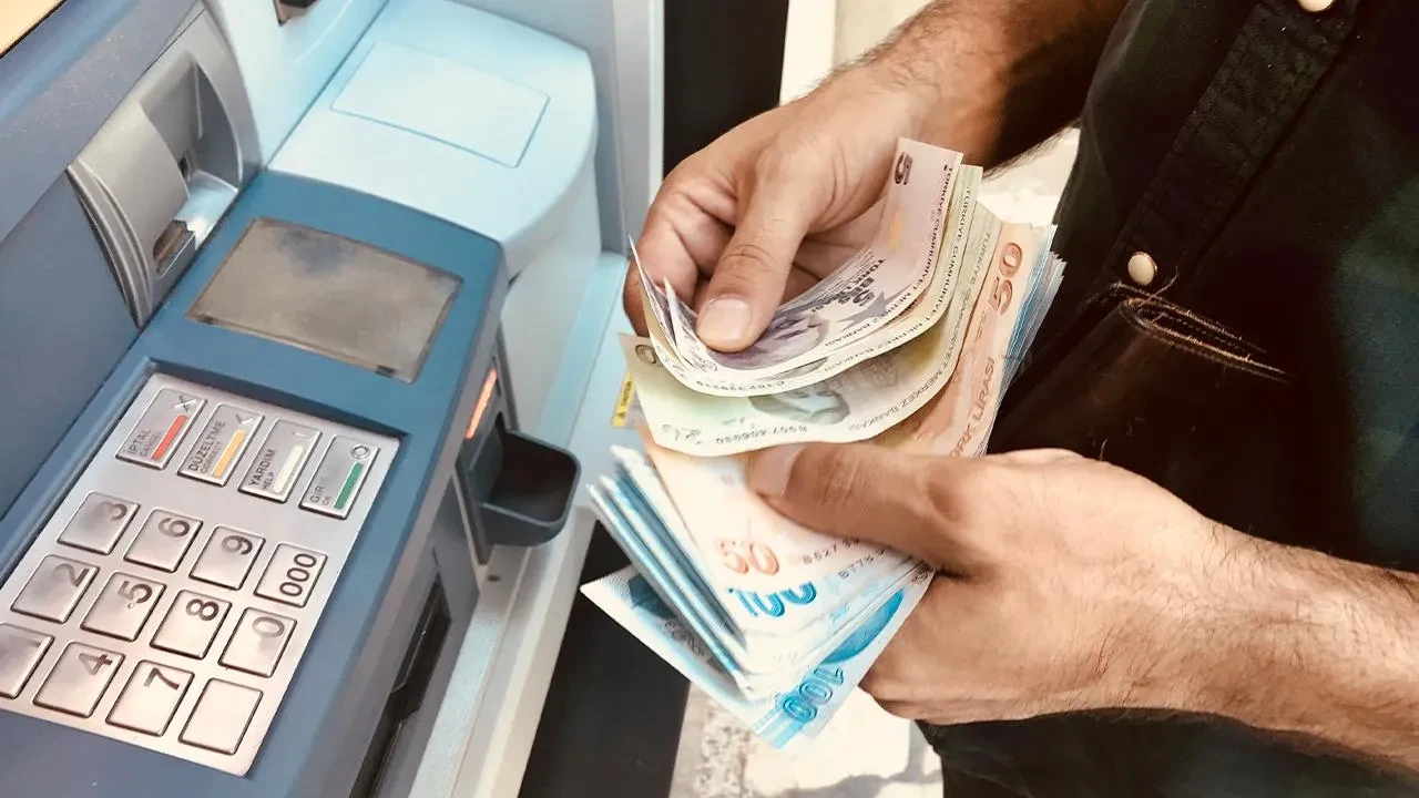 En düşük emekli maaşı düzenlemesi için gözler Meclis'te